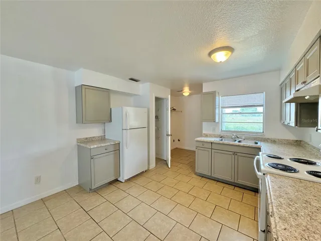Closet pantry