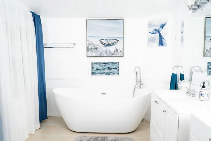 Master Bath - Garden Tub