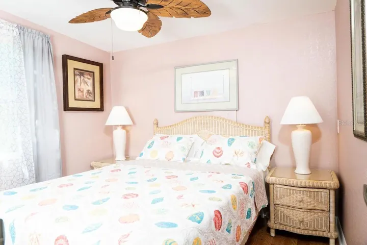 guest bedroom - 3 total bedrooms