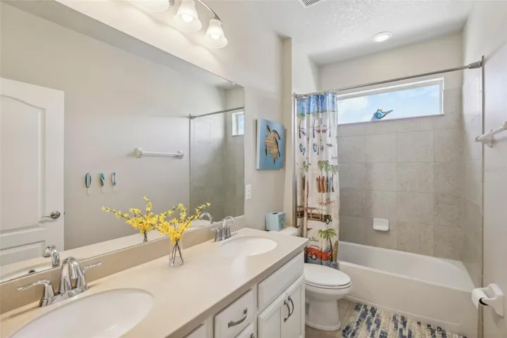 Full Bathroom #2