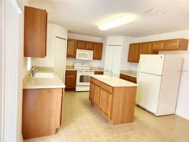 Kitchen photo 1