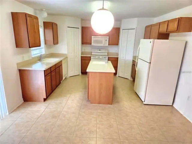 Kitchen photo 2