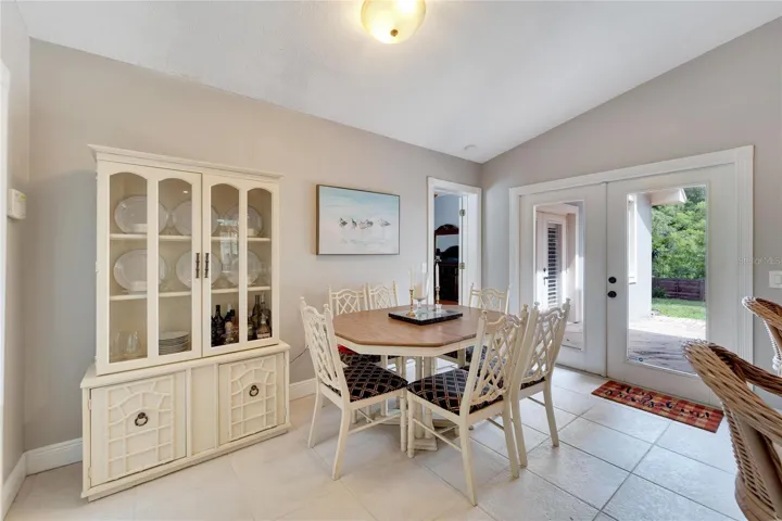 Breakfast Nook
