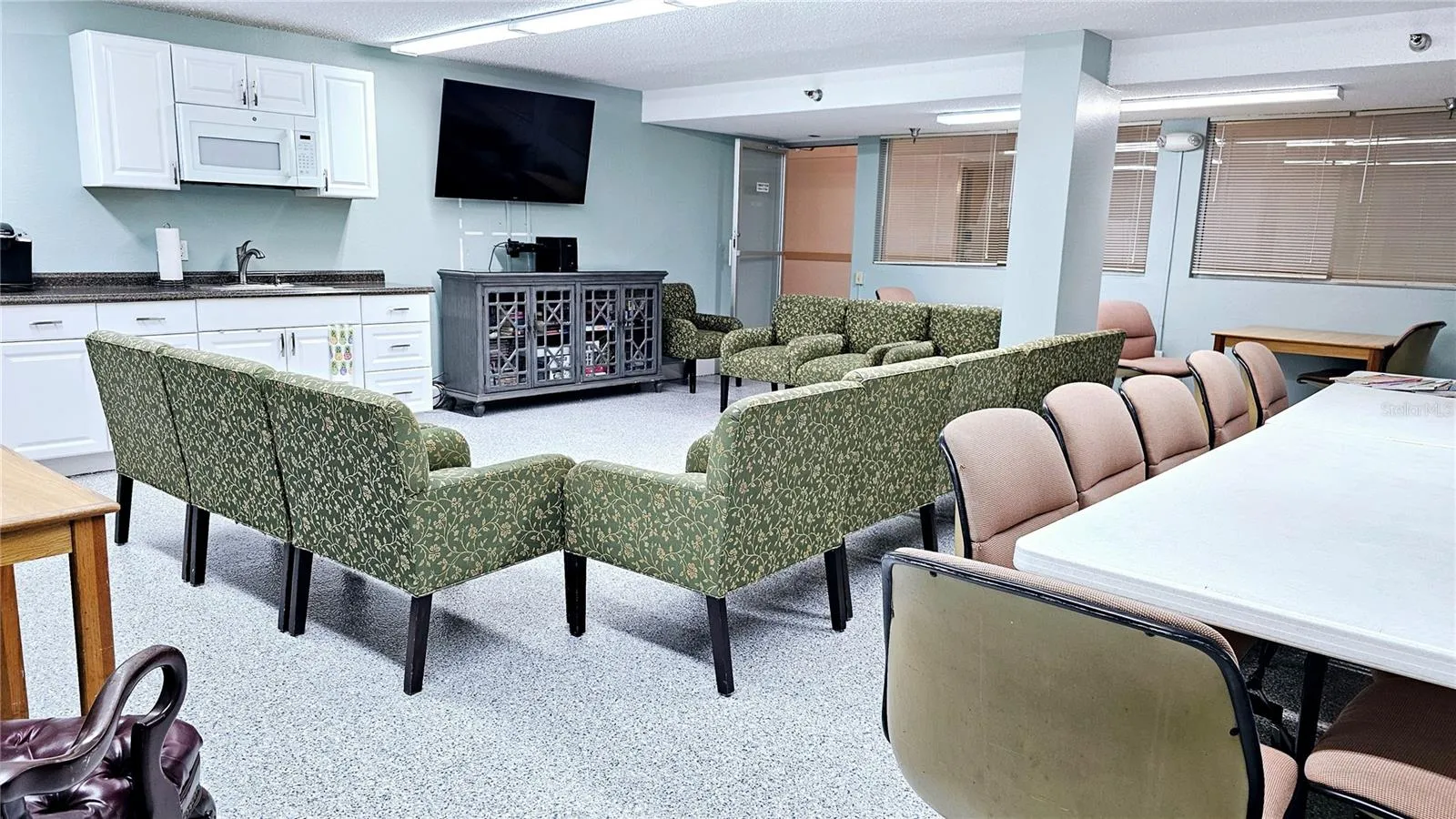 Castaways Social Room