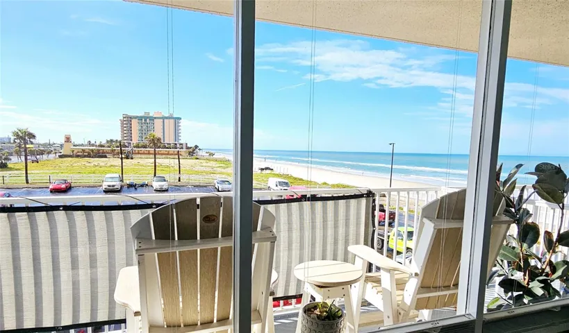 C316 Ocean View Balcony