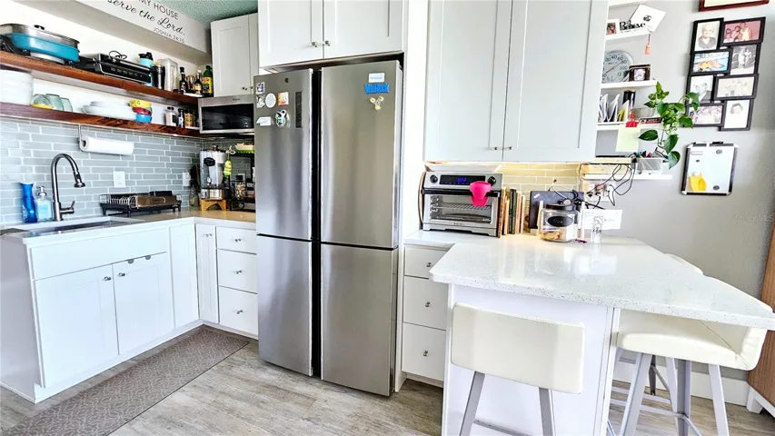 C316 Kitchen/Bkfst Bar