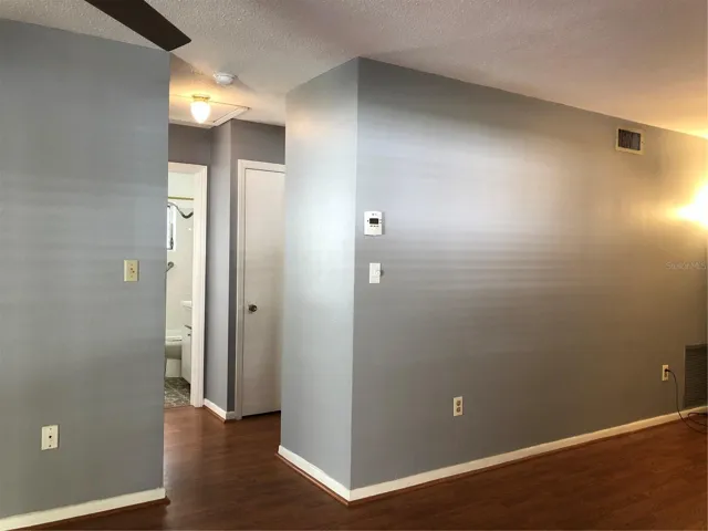 830 Hallway to bedrooms