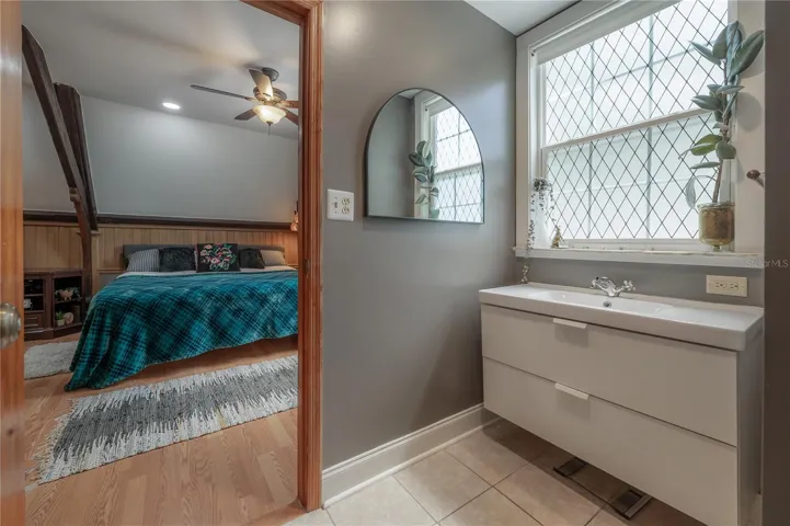 Primary ensuite bathroom