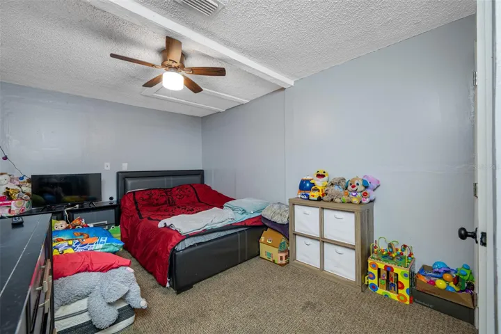 MAIN BEDROOM UNIT C