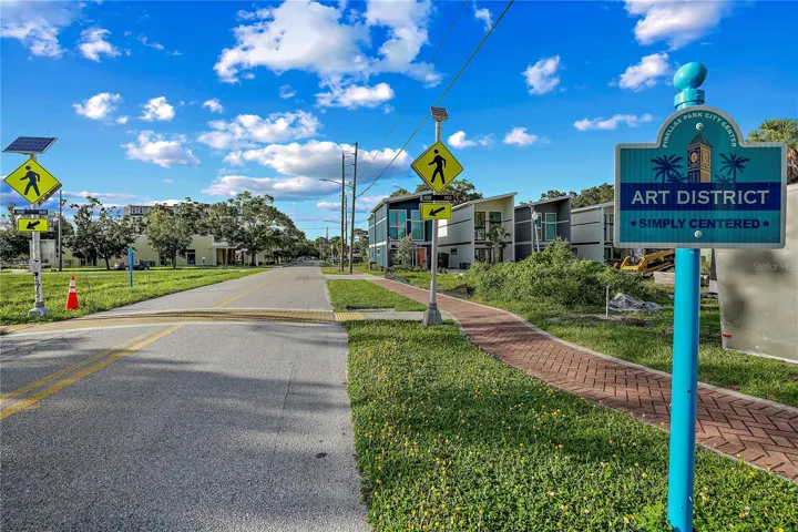 Welcome to the Art District of Pinellas Park. Monthly art walks!