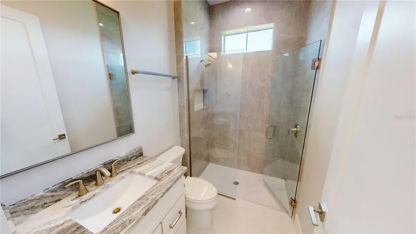 Guest bath 1