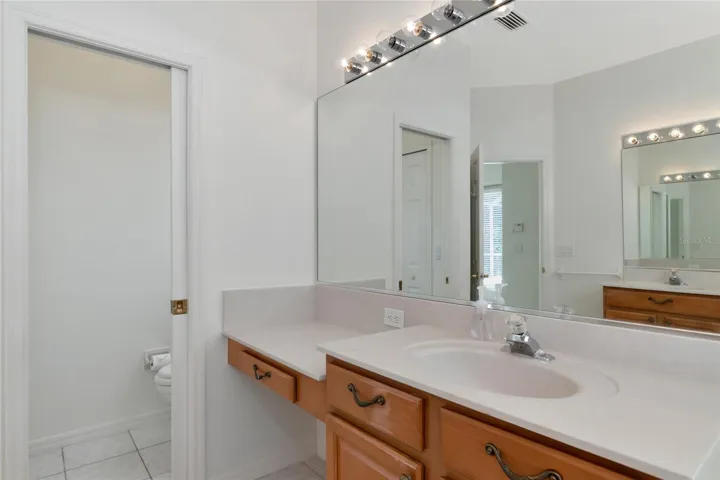 Master bath & Vanity