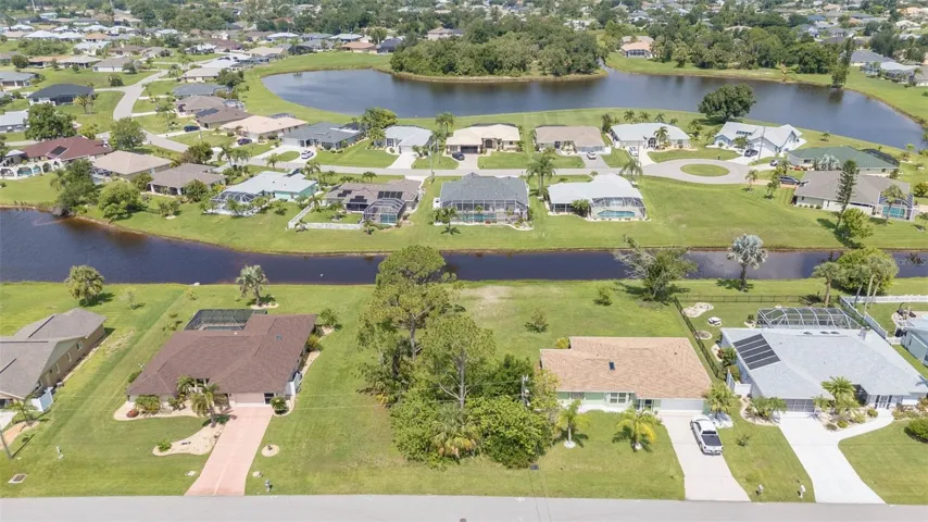 VACANT LOT TO BUILD YOUR DREAM HOME