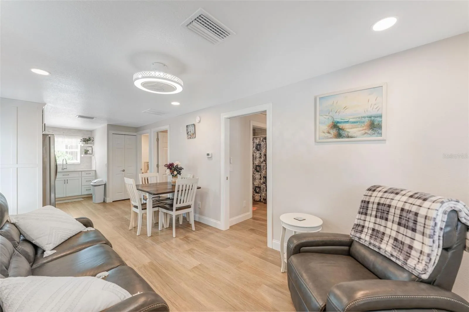 1207 Hines living, dining, kitchen view