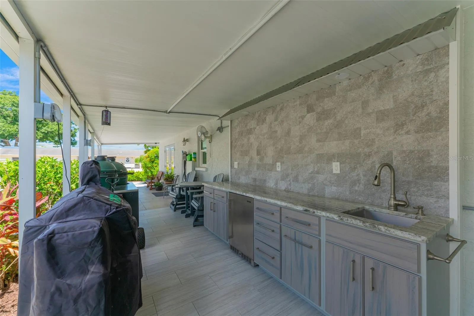 3502 Bahia Vista outside kitchen