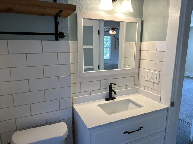 One Bedroom Unit (Duplex Bldg)