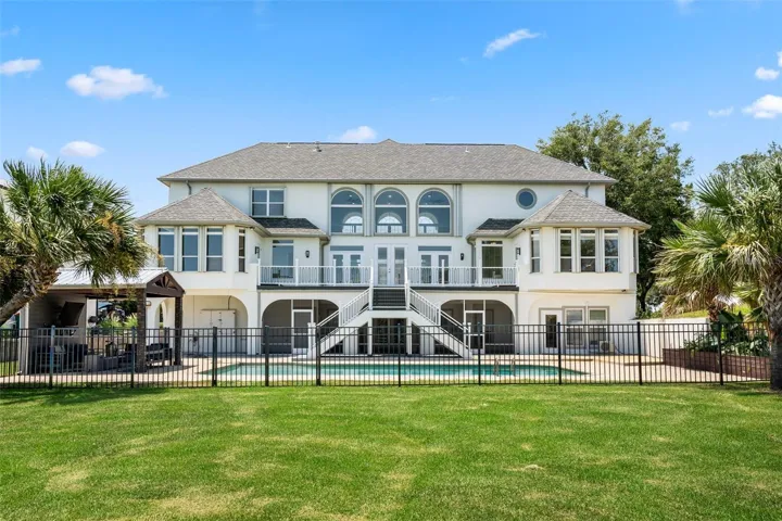 rear view  of the home from the bay