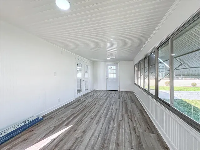 Updated vinyl plank flooring
