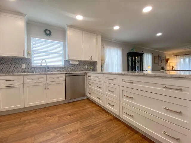 Tiled Backsplash and 42