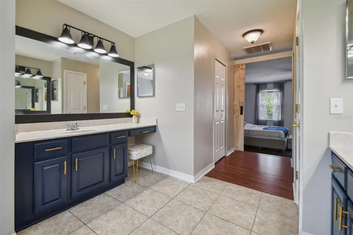 owner's suite full bath; newly painted