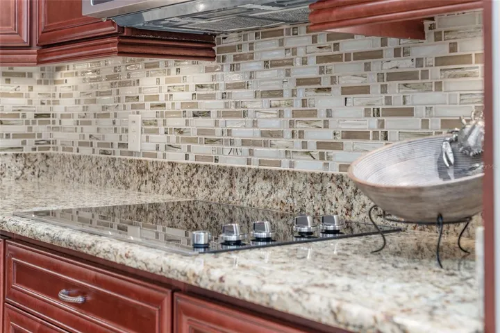 ATTENTION TO DETAIL THROUGHOUT THE KITCHEN.