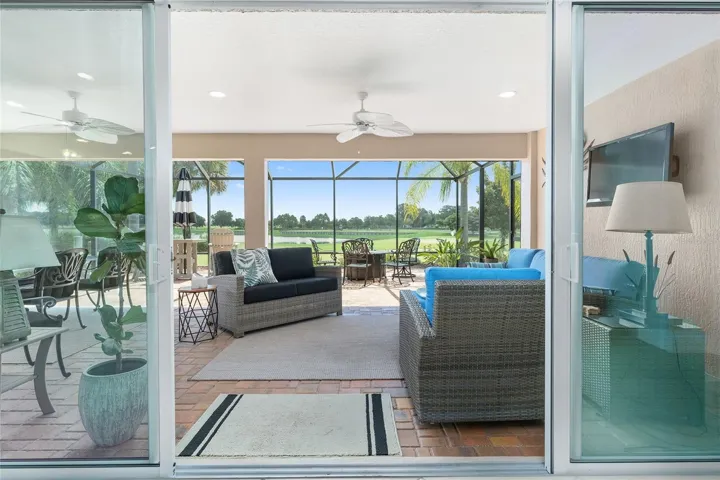 ACCESS TO LANAI FROM LIVING AREA.