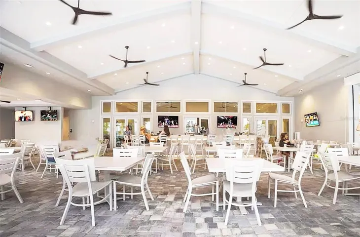 Clubhouse Bar