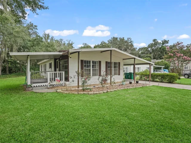Side covered porch