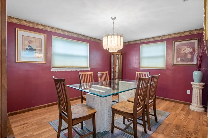Dinning can be converted to Bedroom. There is a closet