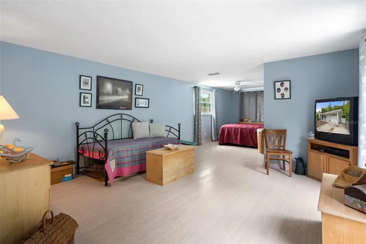 Upstair suite. Can be used as in-law apartment