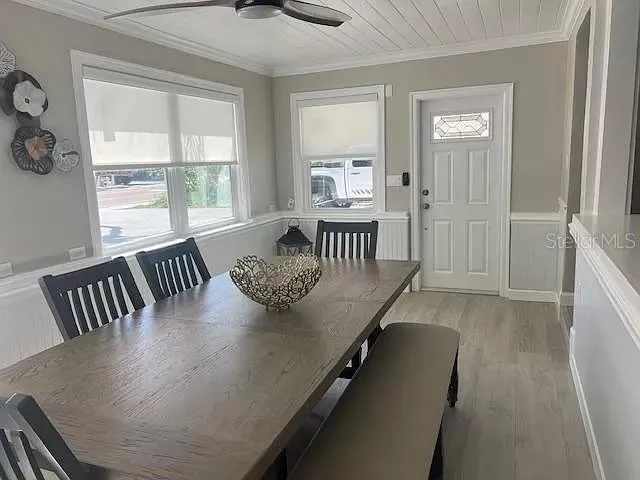 Entrance / Dining Room