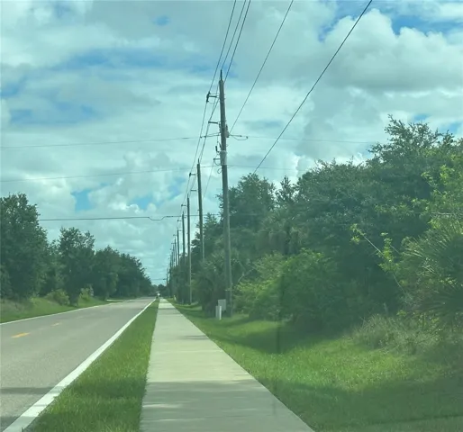 Looking north. Lot is on the rightl