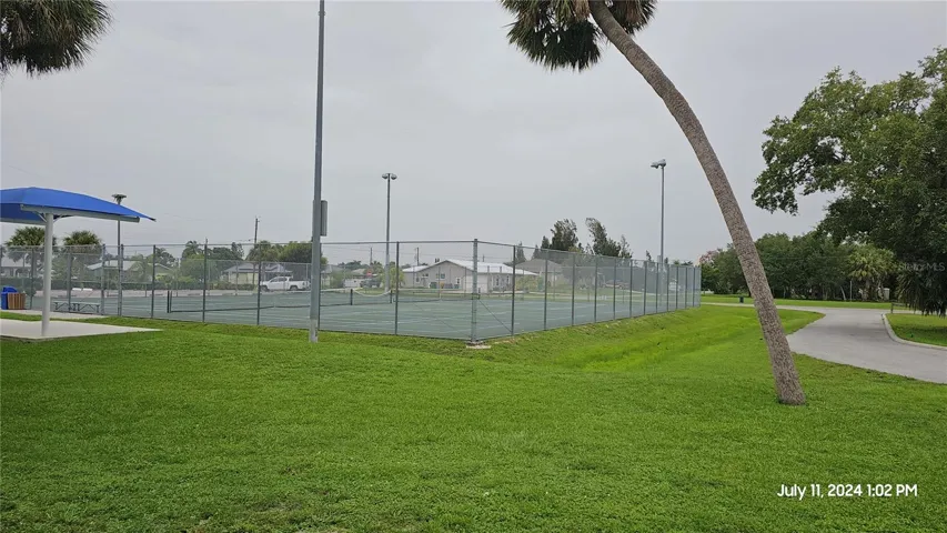 Tennis Courts at Harbour Heights Park