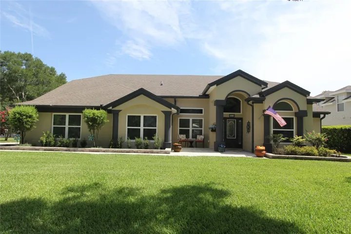 beautiful front elevation