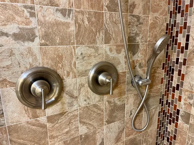 Shower in style!