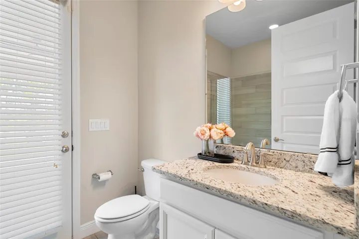 full bath with outdoor access