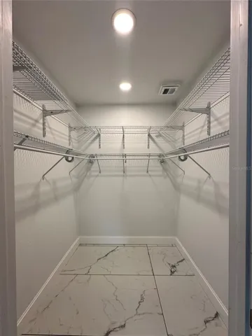 walk in closet