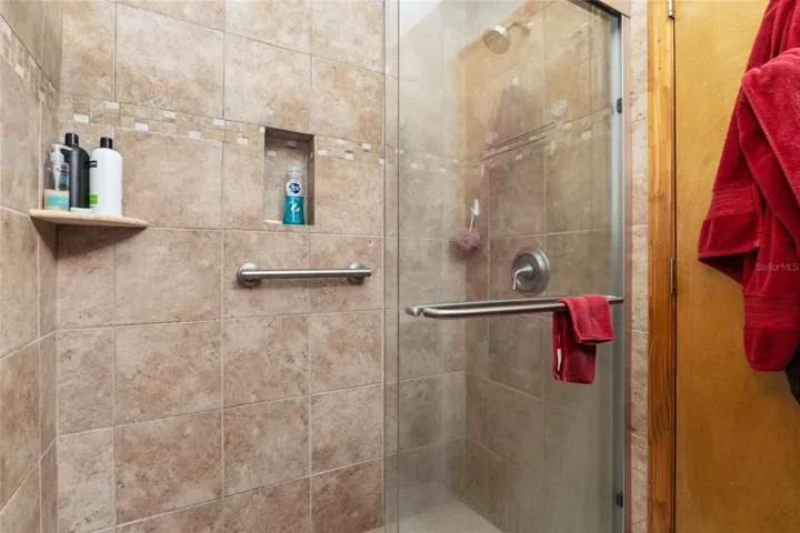 Guest shower
