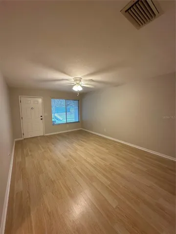 Living/dining room