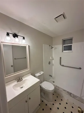 2nd Bathroom