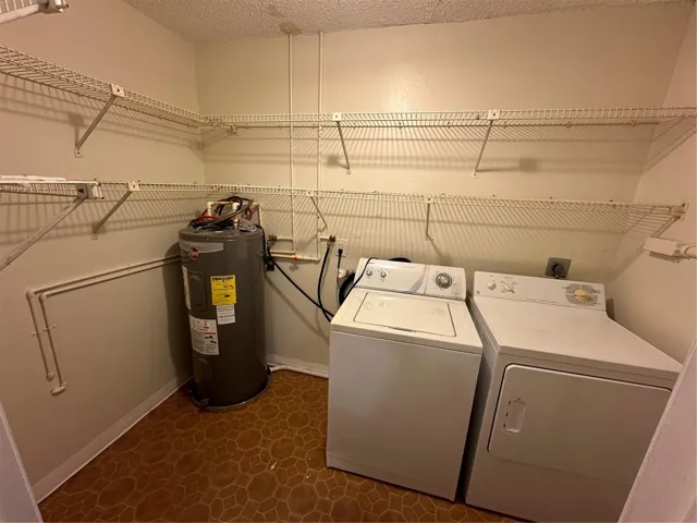 Closet/laundry