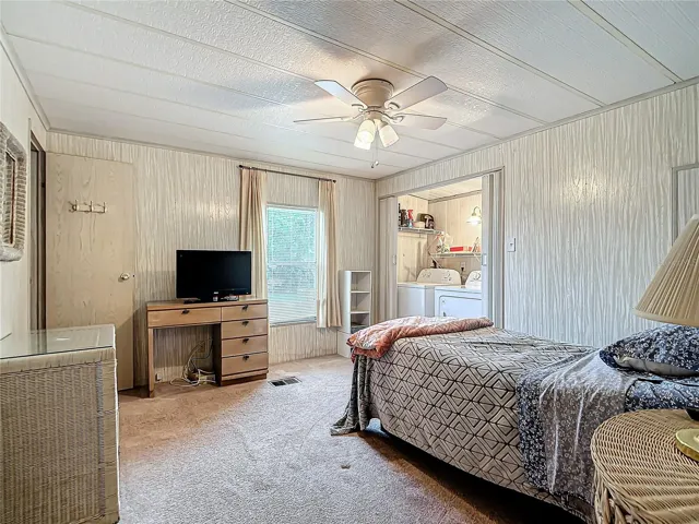 Guest bedroom