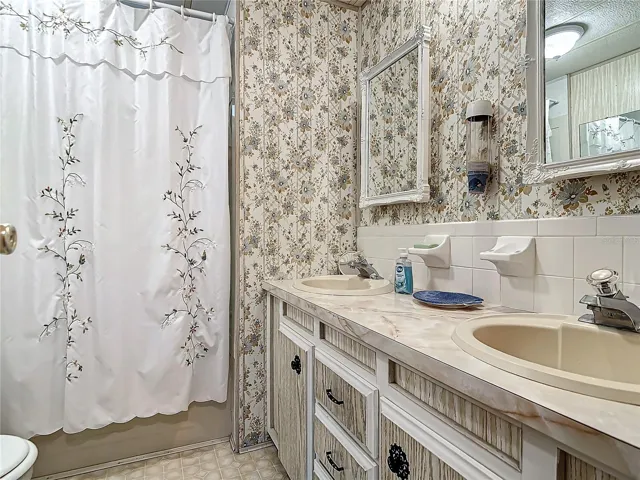 Guest bathroom
