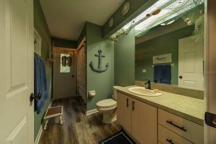 Second bath could double as a pool bath