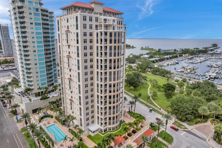 Florencia on 100 Beach Dr NE, only the best, JMC top construction, perfect East views to Tampa Bay, Marina, the Pier, Vinoy basin, perfect water views all around !!