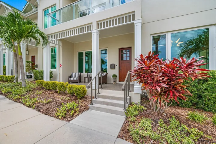 This Corner End Unit was formerly the Developer's Model