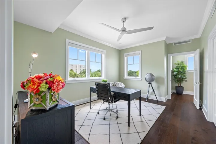 3rd Bedroom Ensuite with large walk in closet