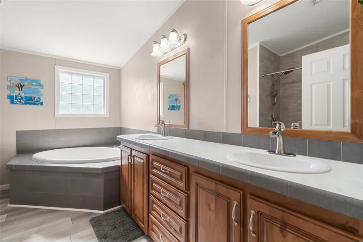 Primary En-Suite