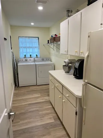 In-house laundry/pantry