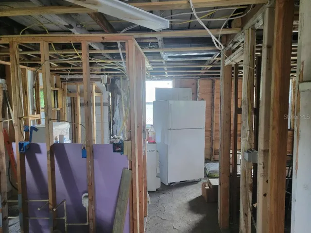 Unit 4 Hall, Living, Kitchen